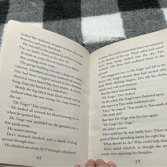 I Survived Books - Picture 13 of 15